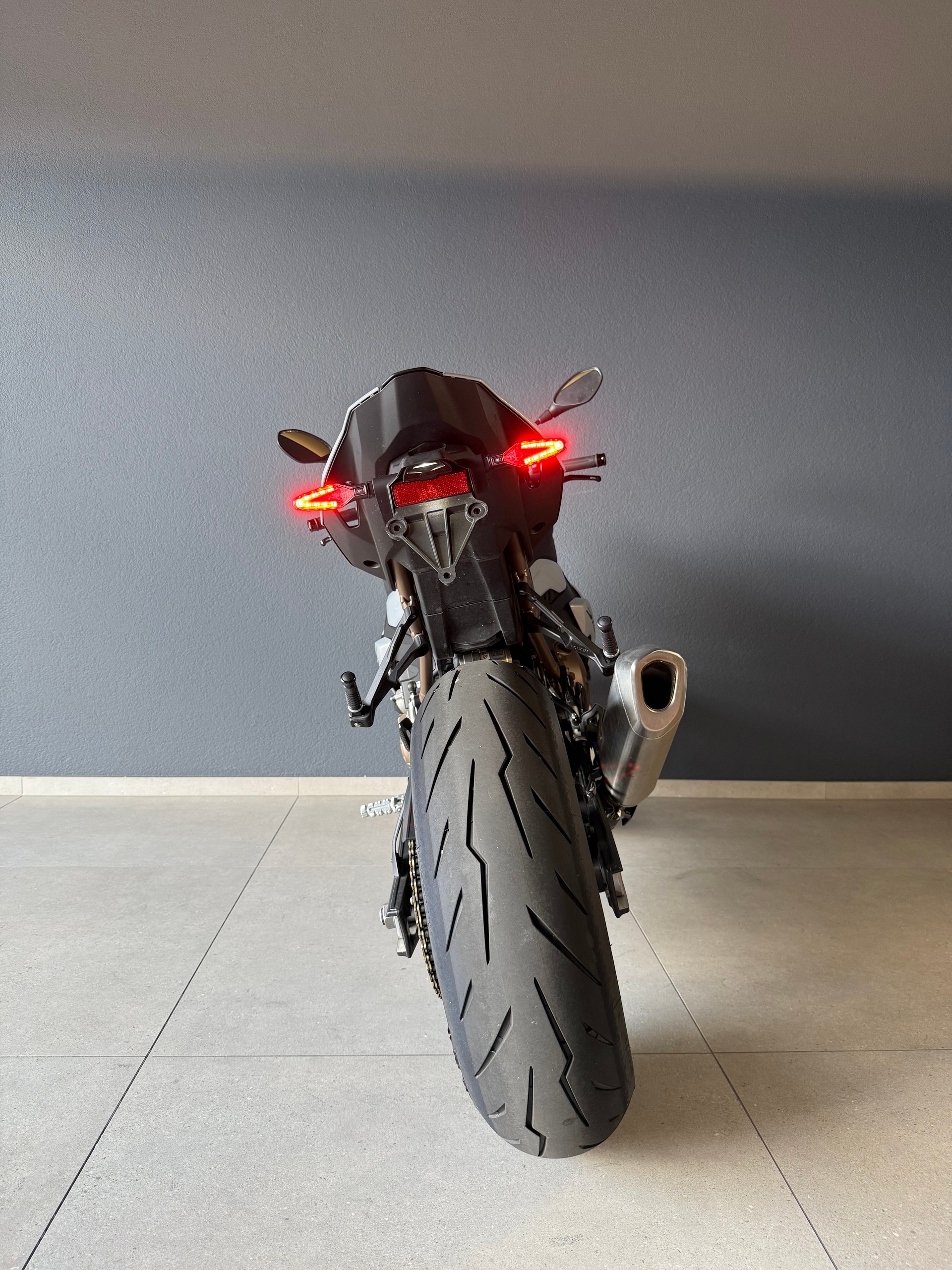 BMW S 1000 R-image-6