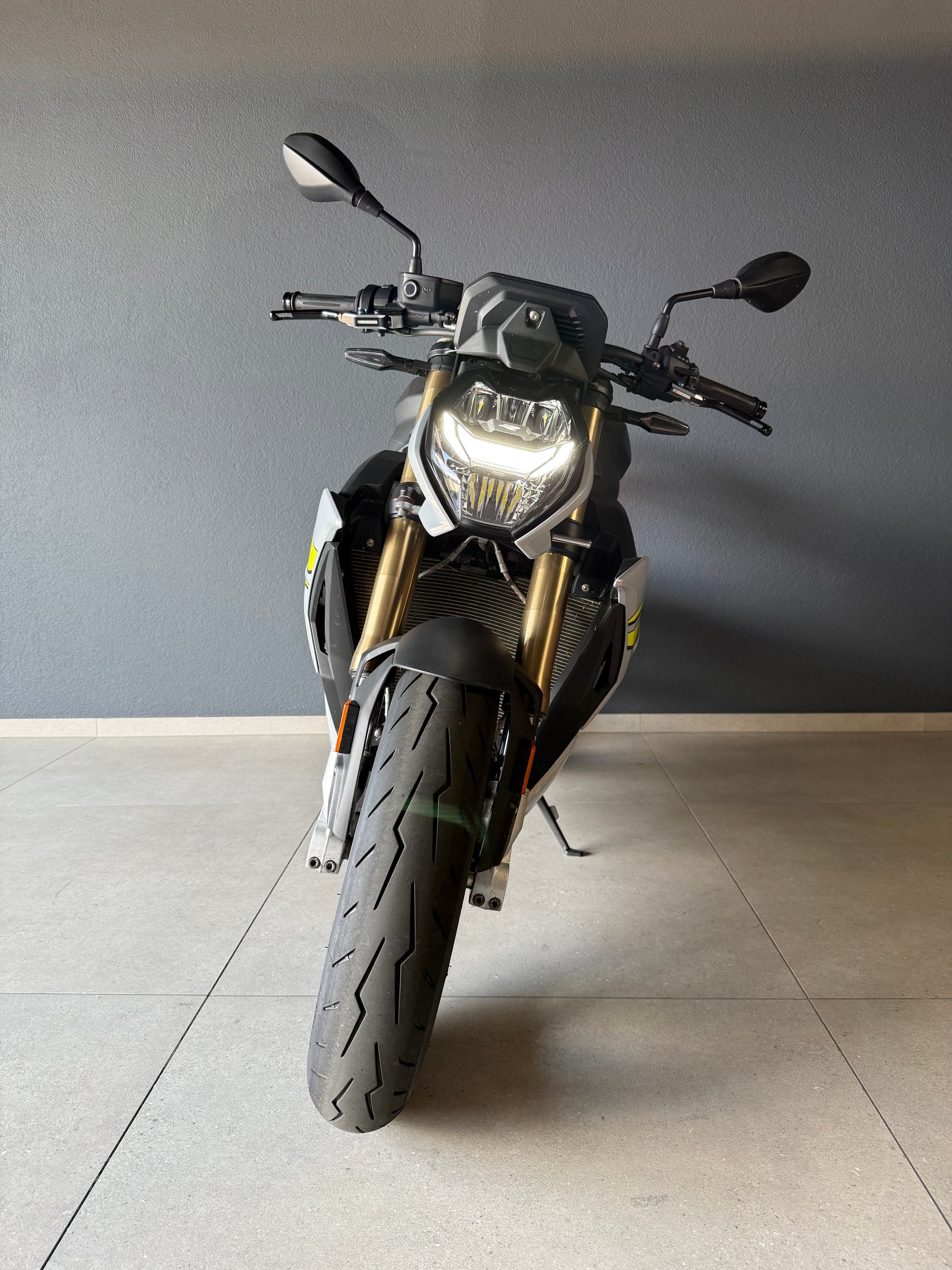 BMW S 1000 R-image-2