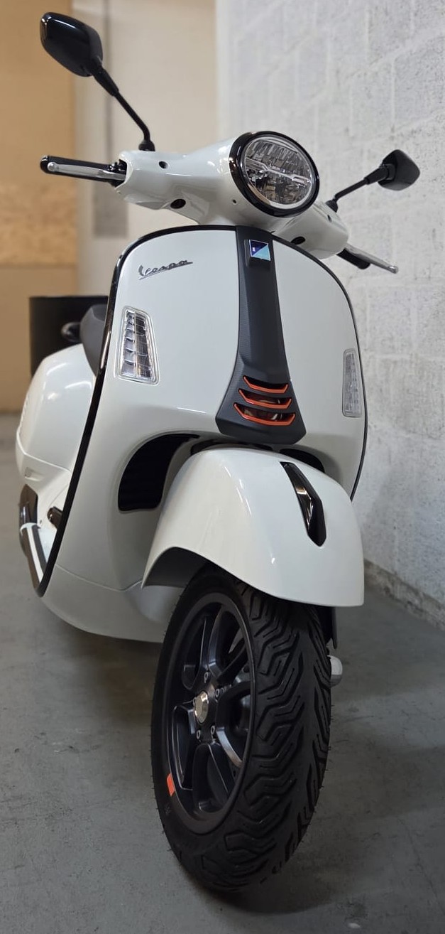 PIAGGIO Vespa GTS 125 Super Sport RST Euro 5+-showroom-element-3