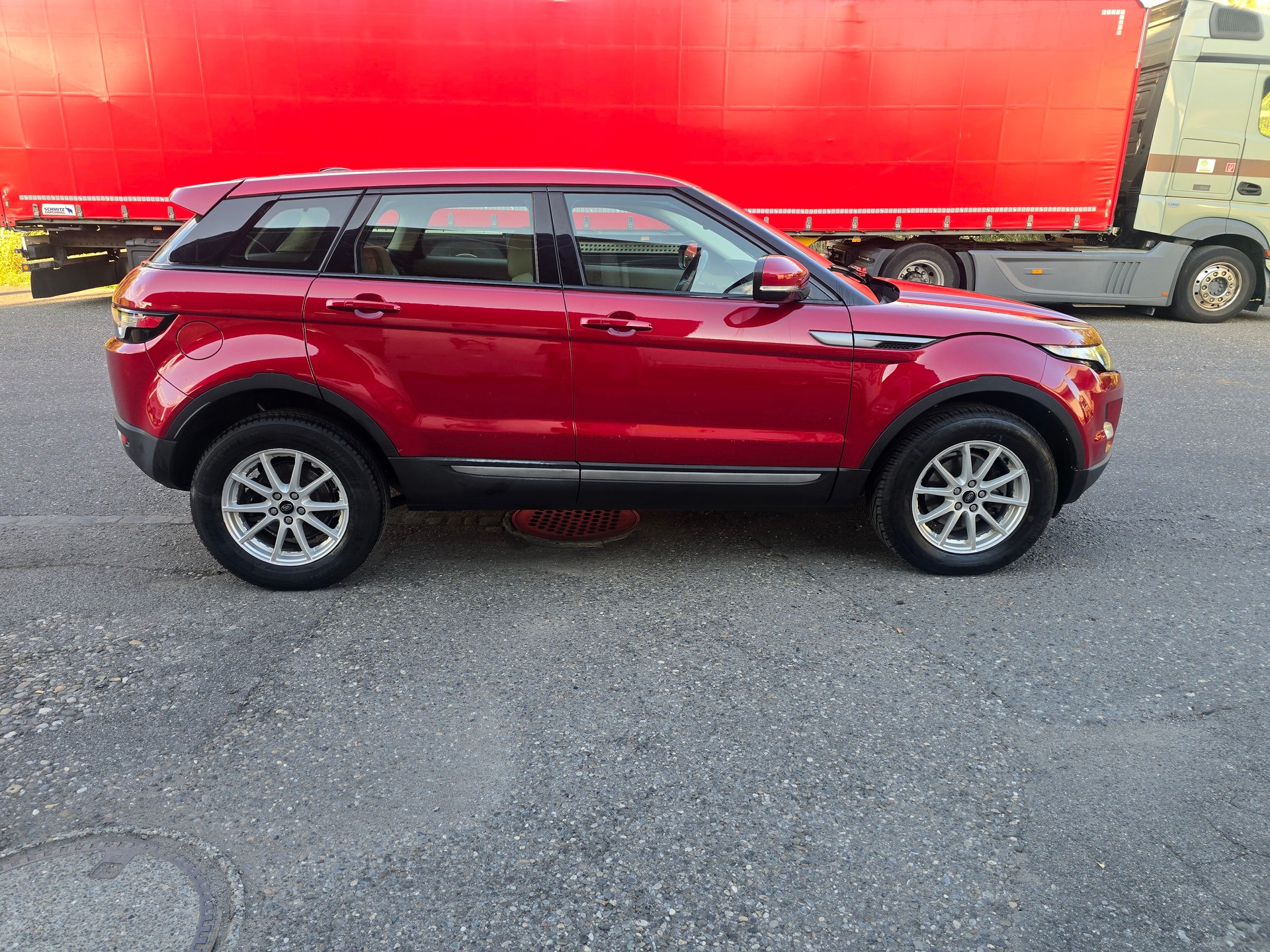 LAND ROVER Range Rover Evoque 2.2 TD4 SE-image-7