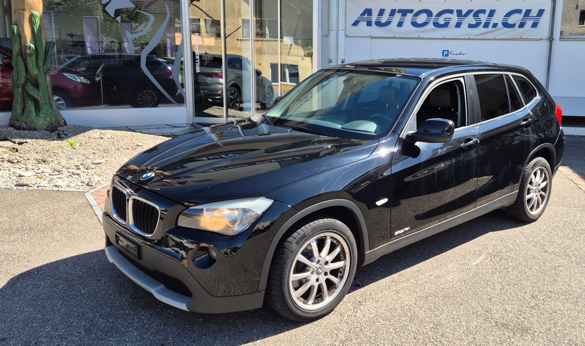 BMW X1 sDrive 18i-image-10
