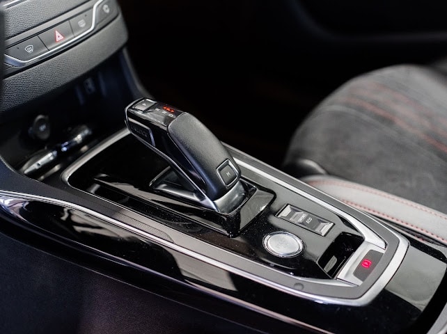 PEUGEOT 308 1.6 THP GT EAT-image-17
