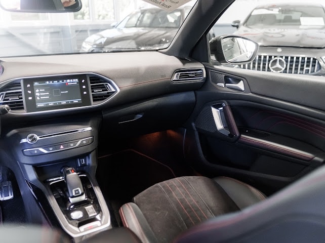PEUGEOT 308 1.6 THP GT EAT-image-27