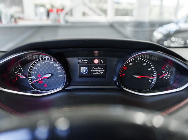 PEUGEOT 308 1.6 THP GT EAT-image-29