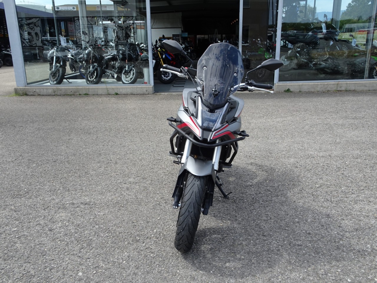 VOGE 500 DS-image-2