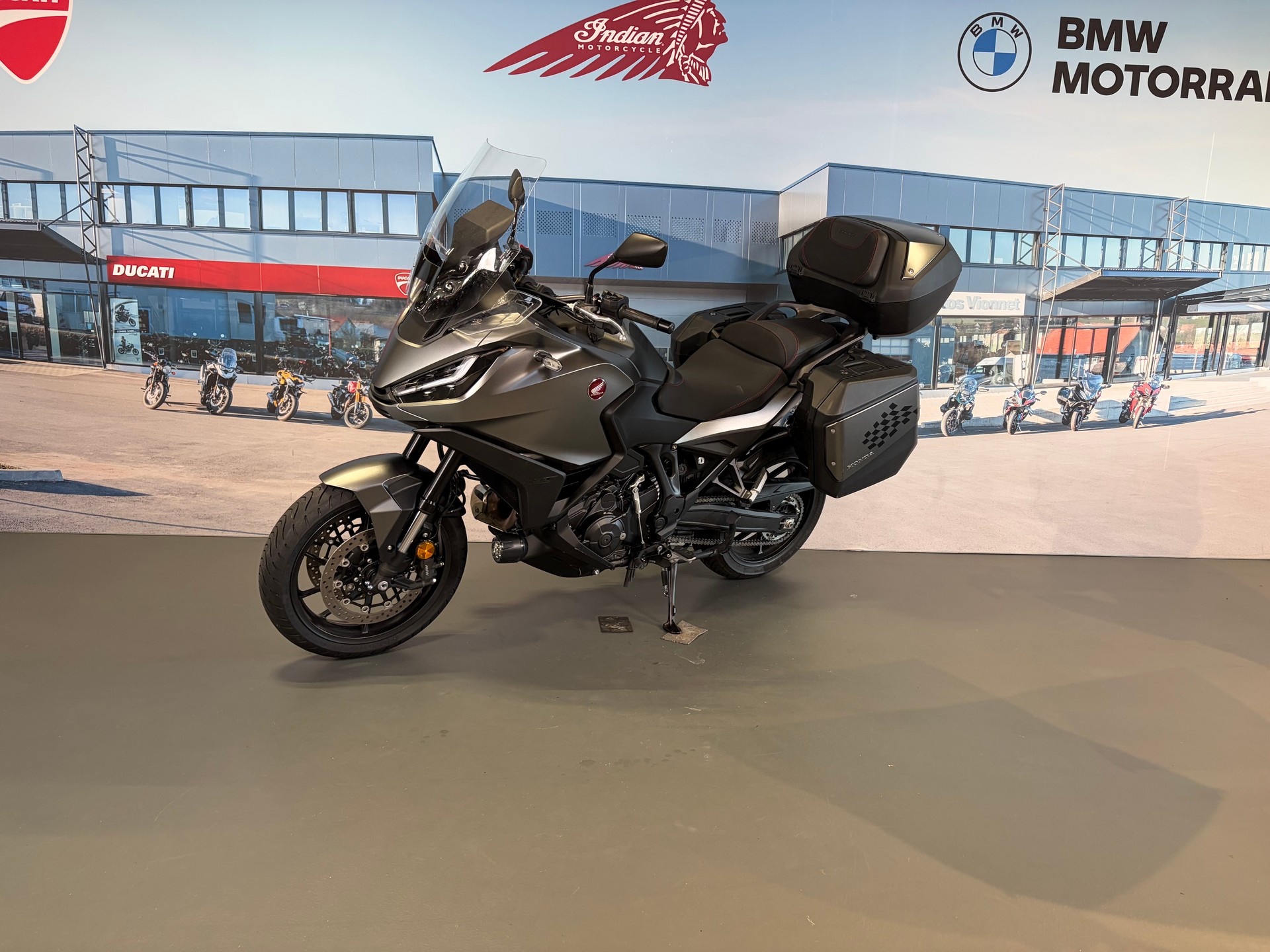 HONDA NT 1100-image-2