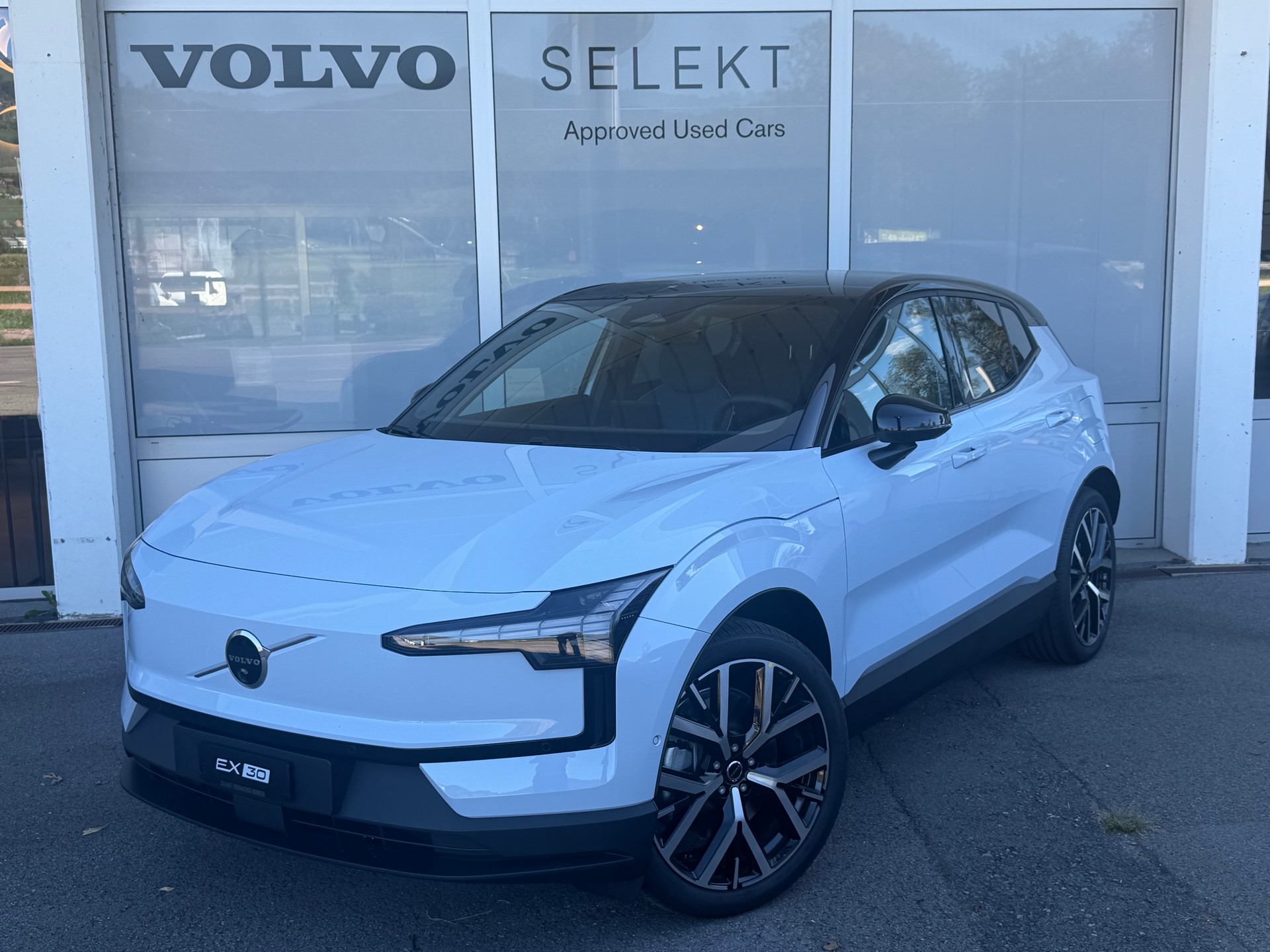 VOLVO EX30 E60 69kWh Twin Ultra
