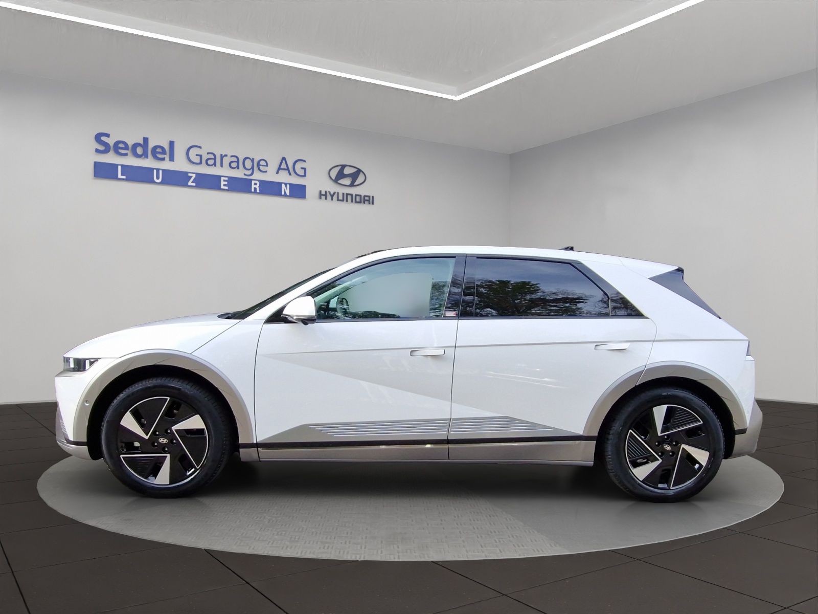 HYUNDAI Ioniq 5 84 kWh Vertex 4WD-image-2