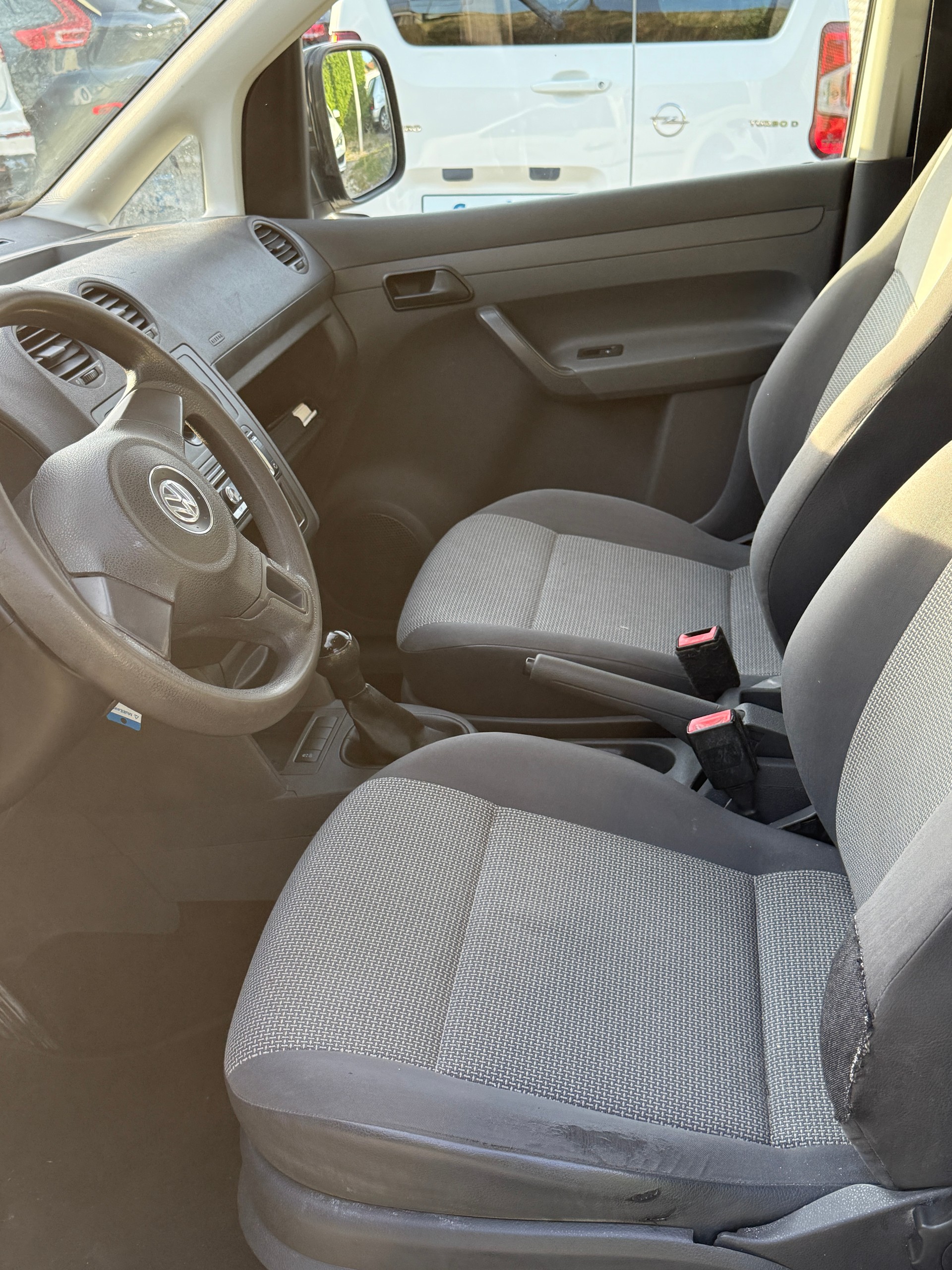 VW Caddy 1.2 TSI-image-6
