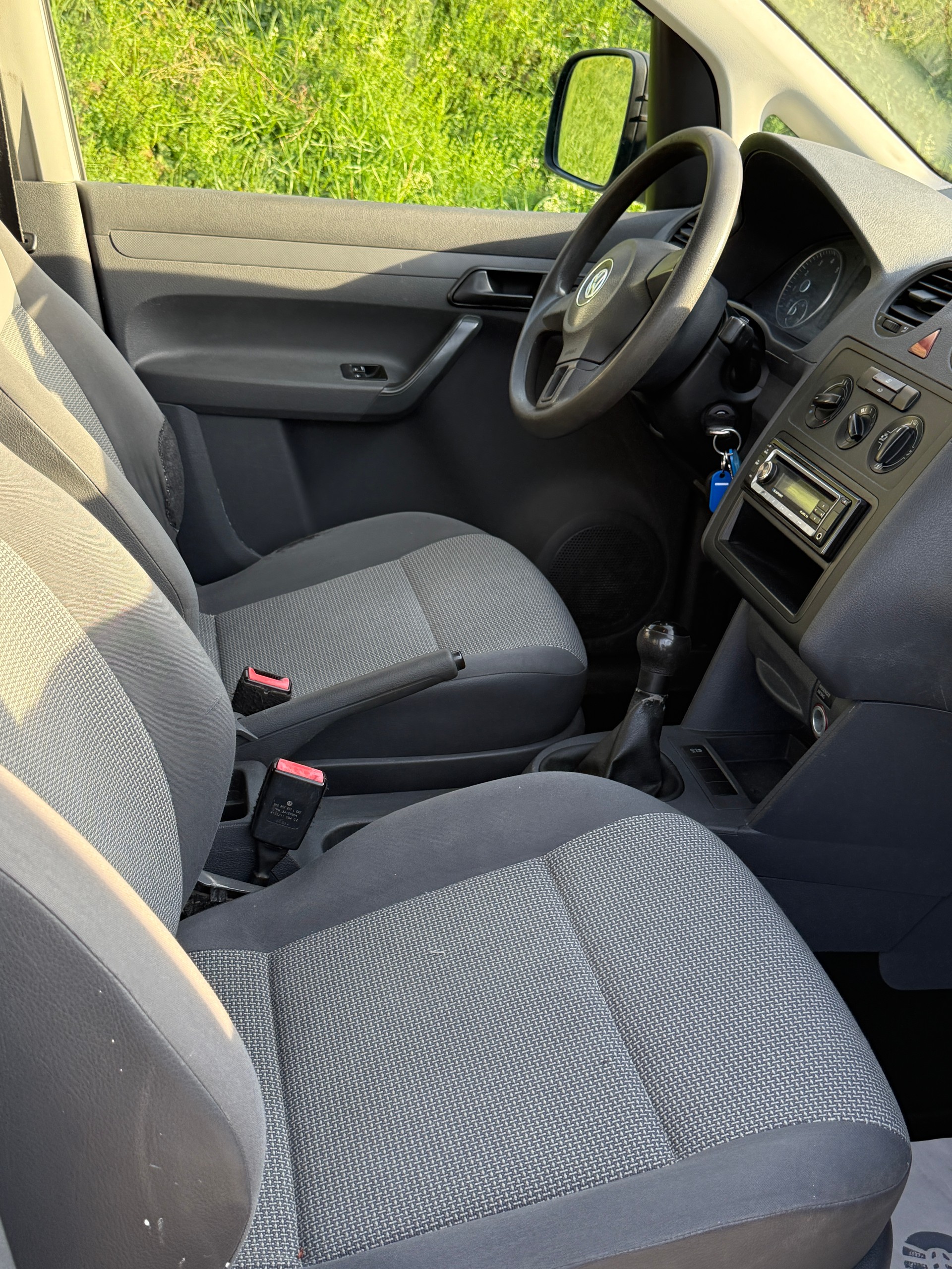 VW Caddy 1.2 TSI-showroom-element-3