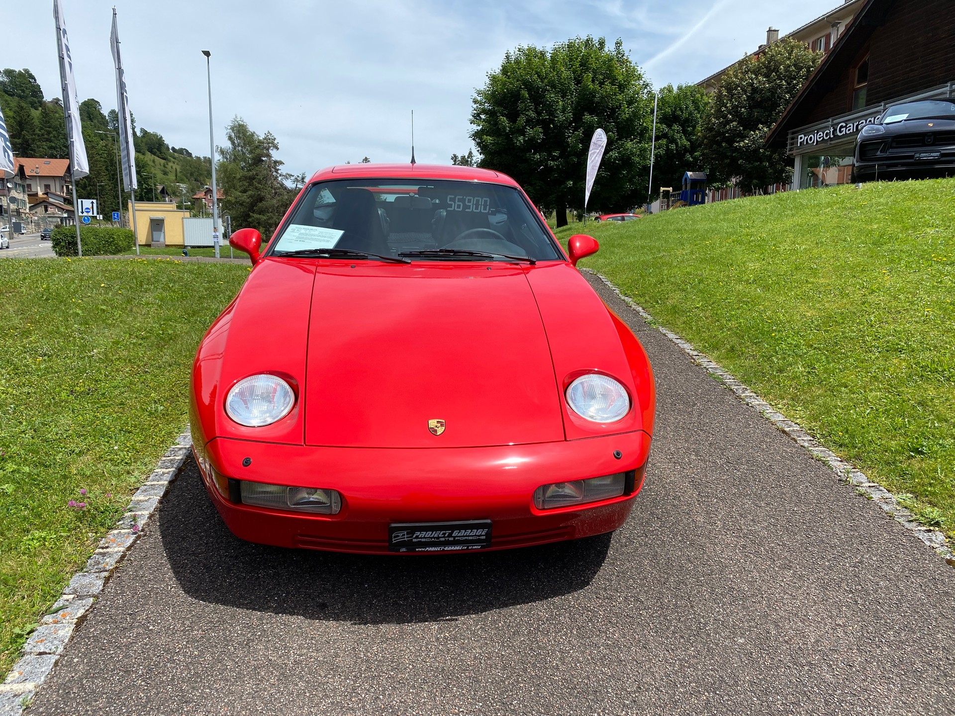 PORSCHE 928 GTS-image-8