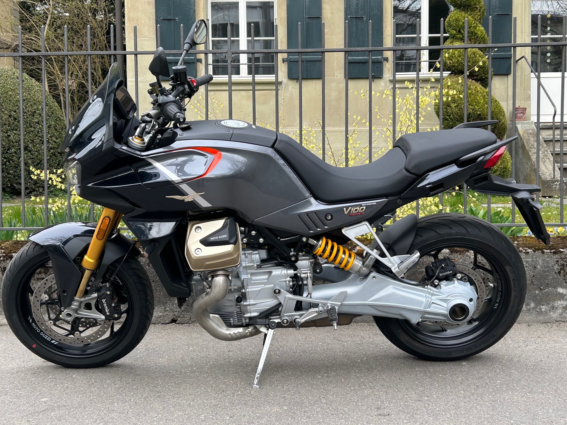 MOTO GUZZI V100 Mandello S E5+-image-1