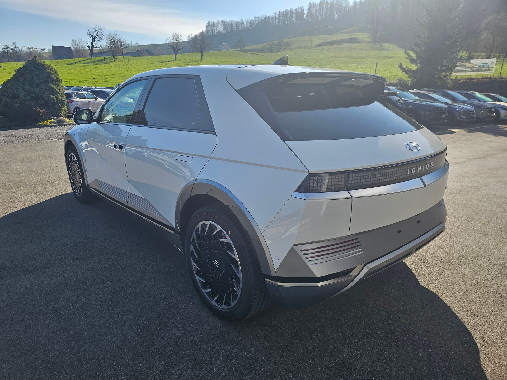 HYUNDAI Ioniq 5 77kWh Vertex 4WD-image-4