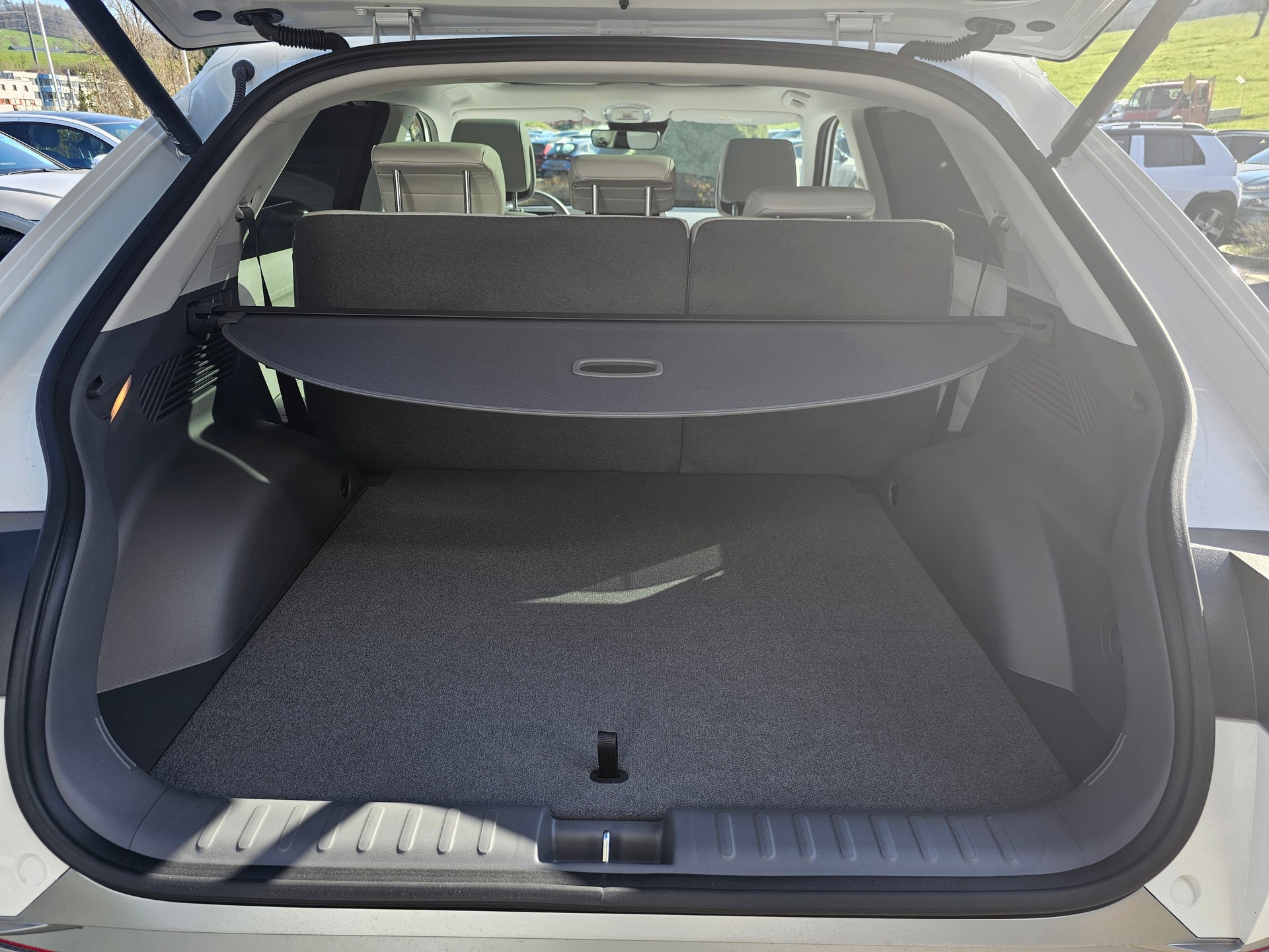 HYUNDAI Ioniq 5 77kWh Vertex 4WD-image-6