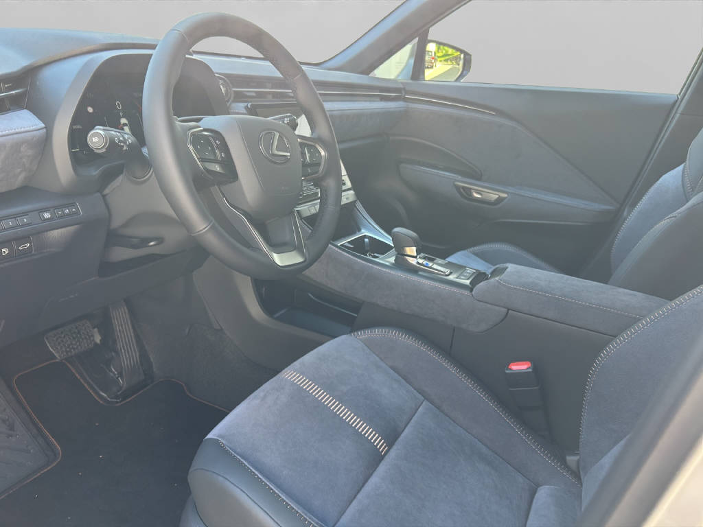 LEXUS LBX 1.5 Hybrid Cool AWD 45980/004-image-8