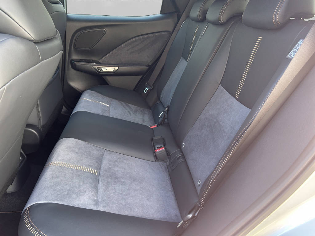 LEXUS LBX 1.5 Hybrid Cool AWD 45980/004-image-11