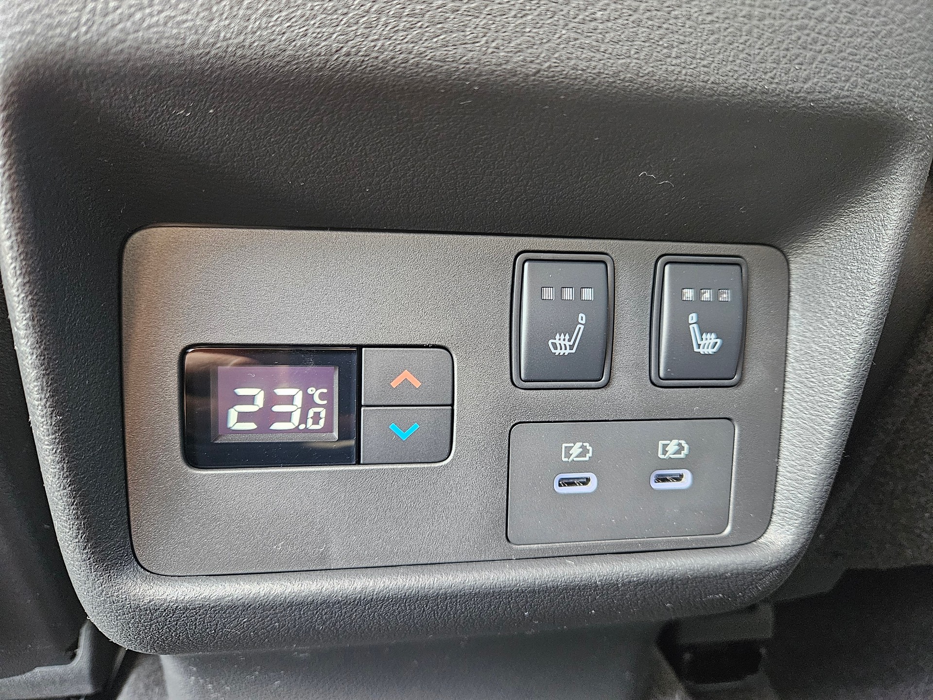 NISSAN X-Trail 1.5 VC-T e-Power 4WD 7 Sitze N-Trek-image-9
