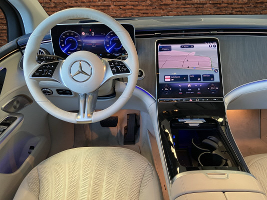 MERCEDES-BENZ EQE SUV 500 4 M Exe. Ed.-image-10