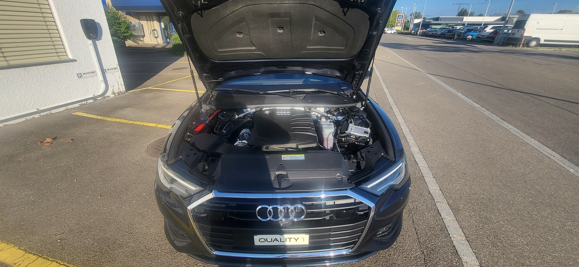 AUDI A6 Avant 40 TDI quattro S-tronic-image-9