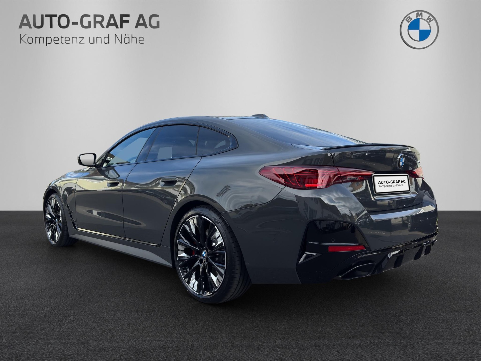 BMW M440i xDrive Gran Coupé-showroom-element-2