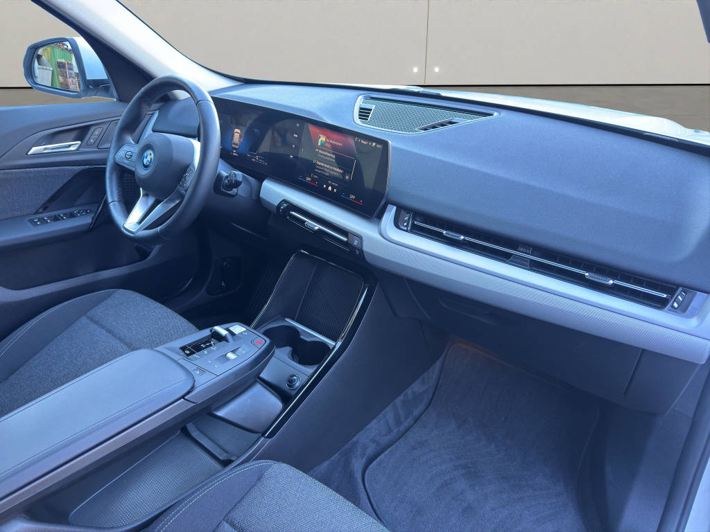 BMW X1 U11 25e xDrive-image-8