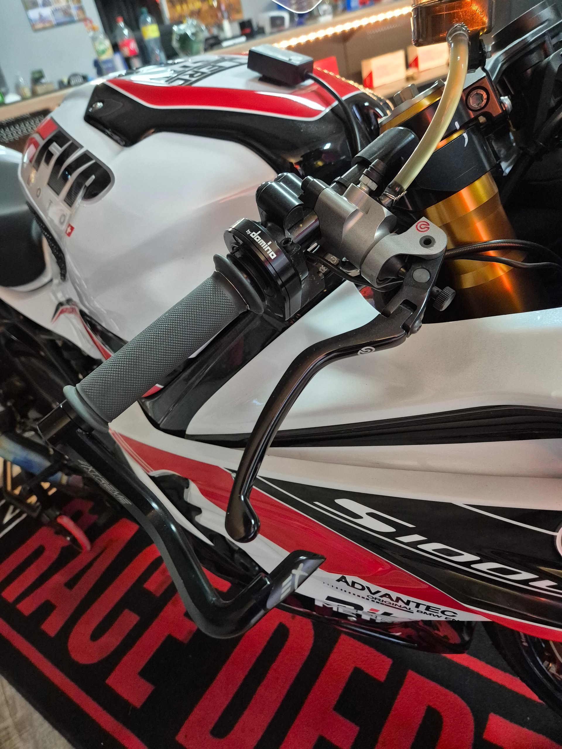 BMW S 1000 RR-image-12
