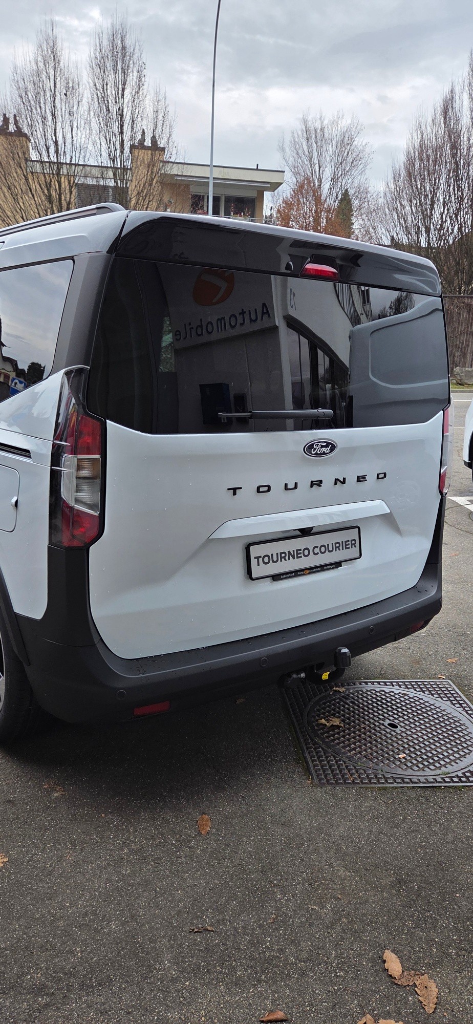 FORD Tourneo Courier 1.0 EcoBoost Active Automat-image-4