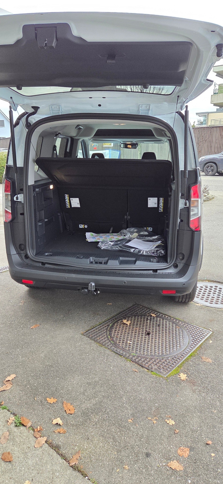 FORD Tourneo Courier 1.0 EcoBoost Active Automat-image-8