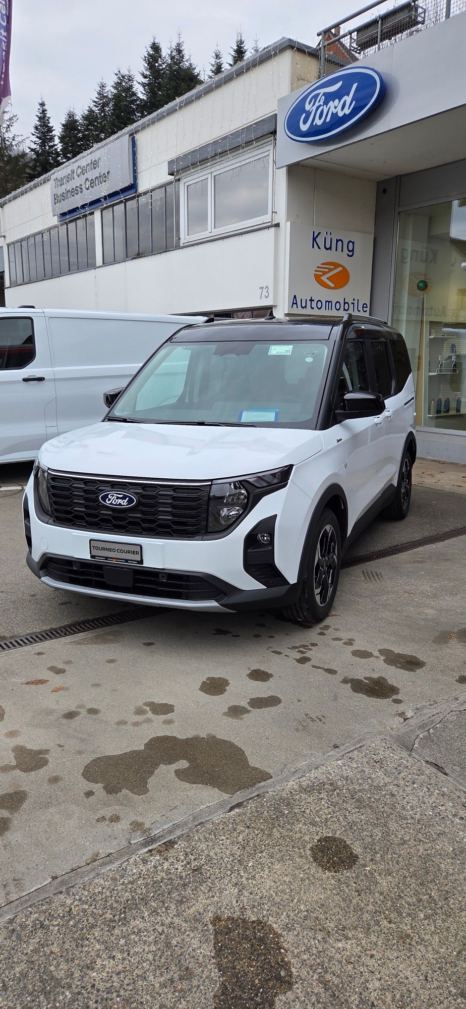 FORD Tourneo Courier 1.0 EcoBoost Active Automat-showroom-element-2