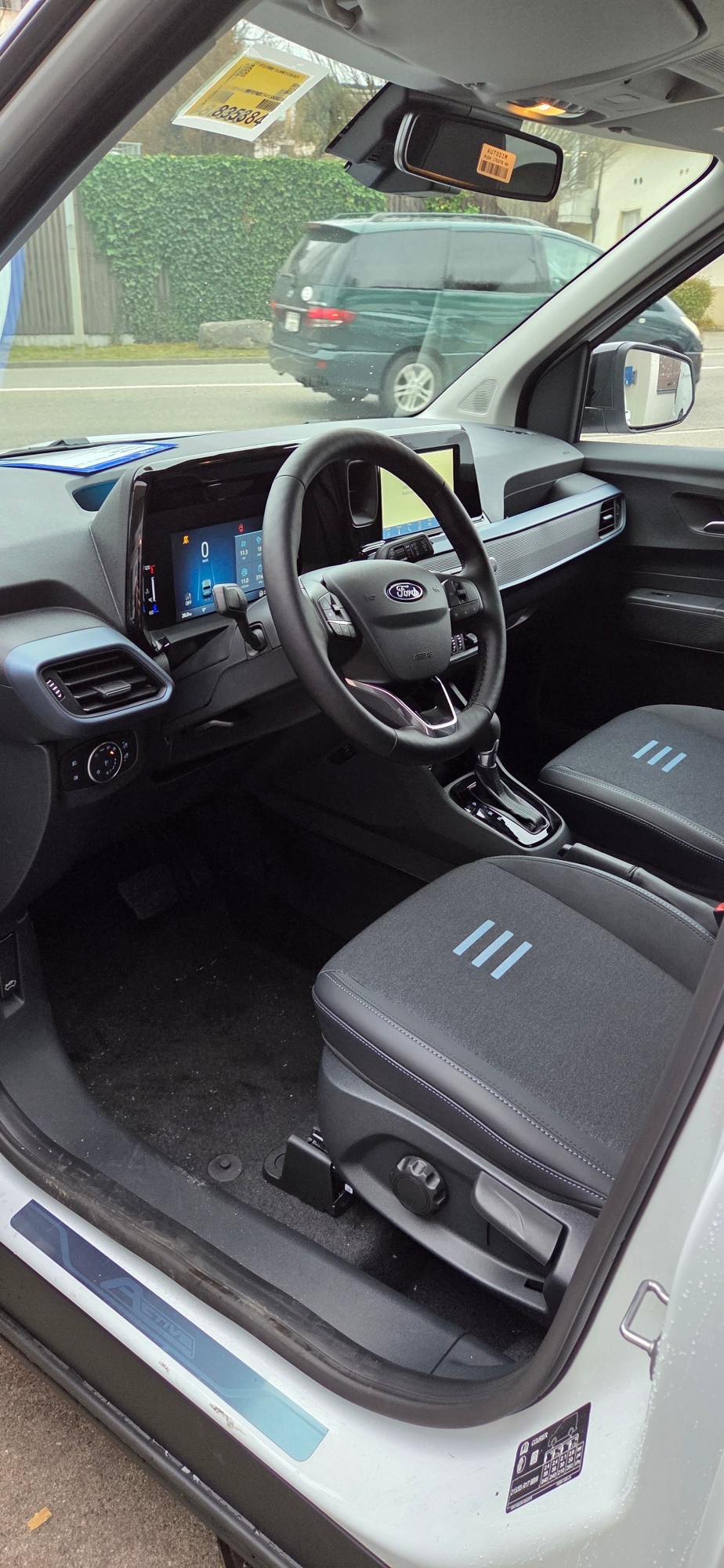 FORD Tourneo Courier 1.0 EcoBoost Active Automat-image-6