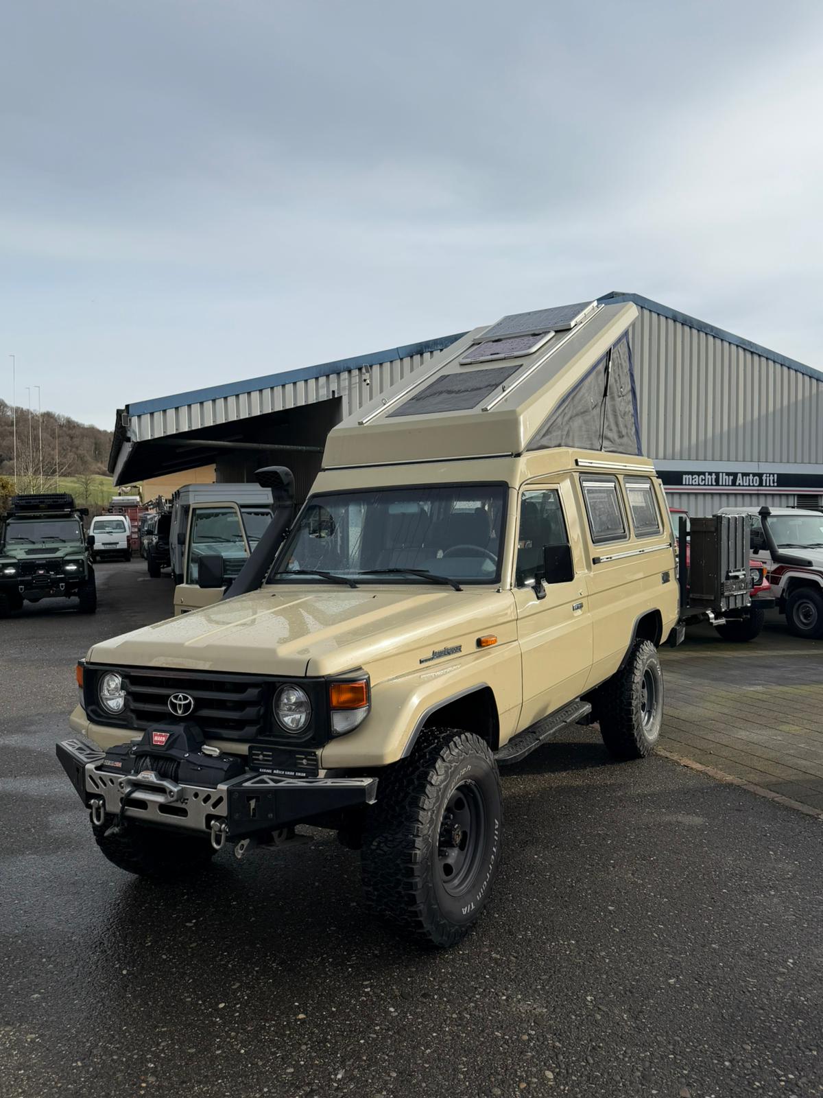 TOYOTA Land Cruiser 400 Hdt Long 4.2D-image-9