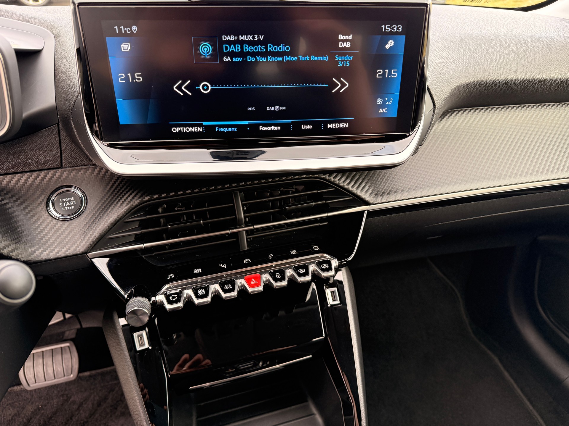 PEUGEOT 208 1.2 PureTech Allure Pack EAT8-image-10
