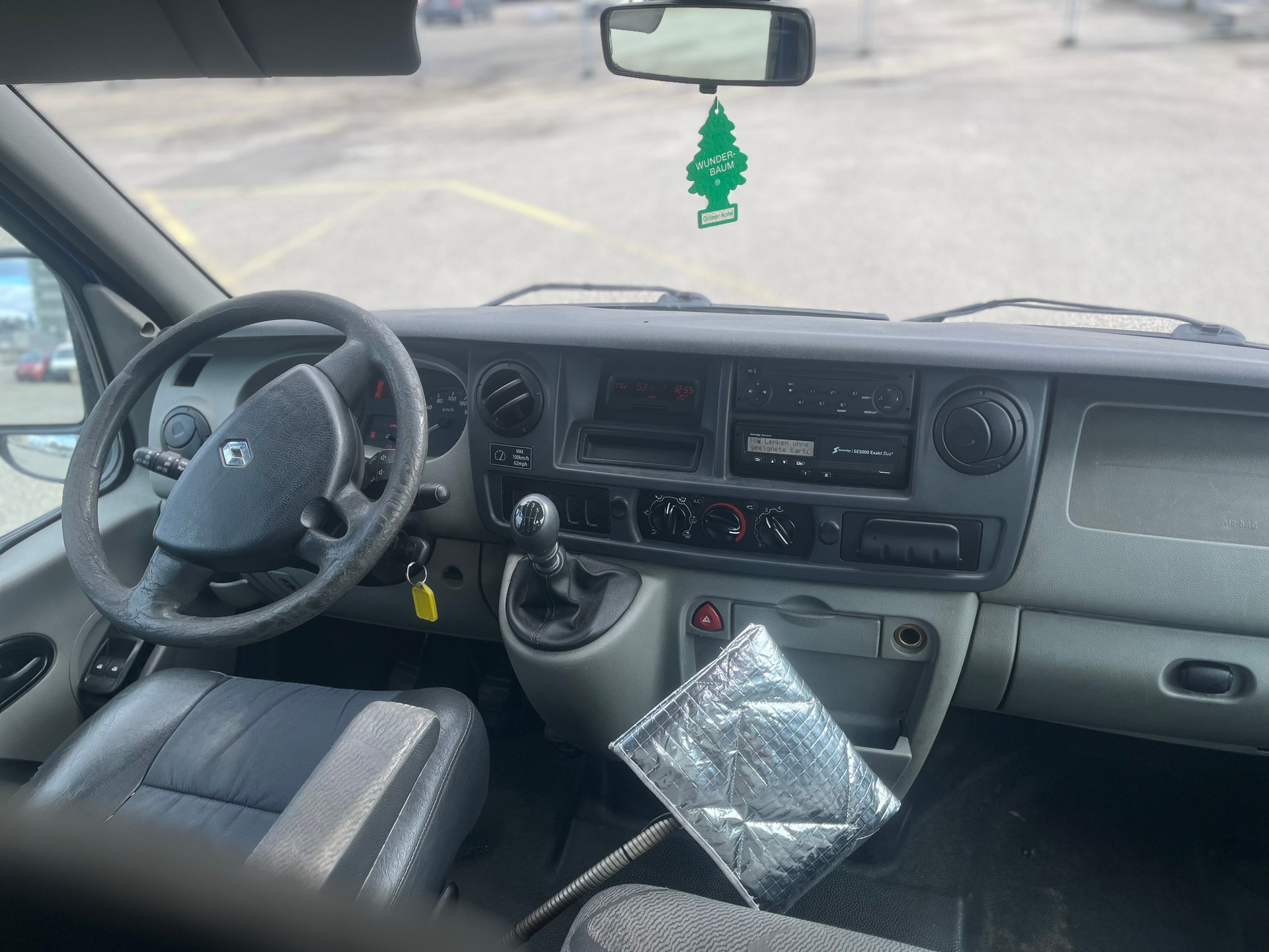 RENAULT Master T39 2.5dCi L3H2-image-10