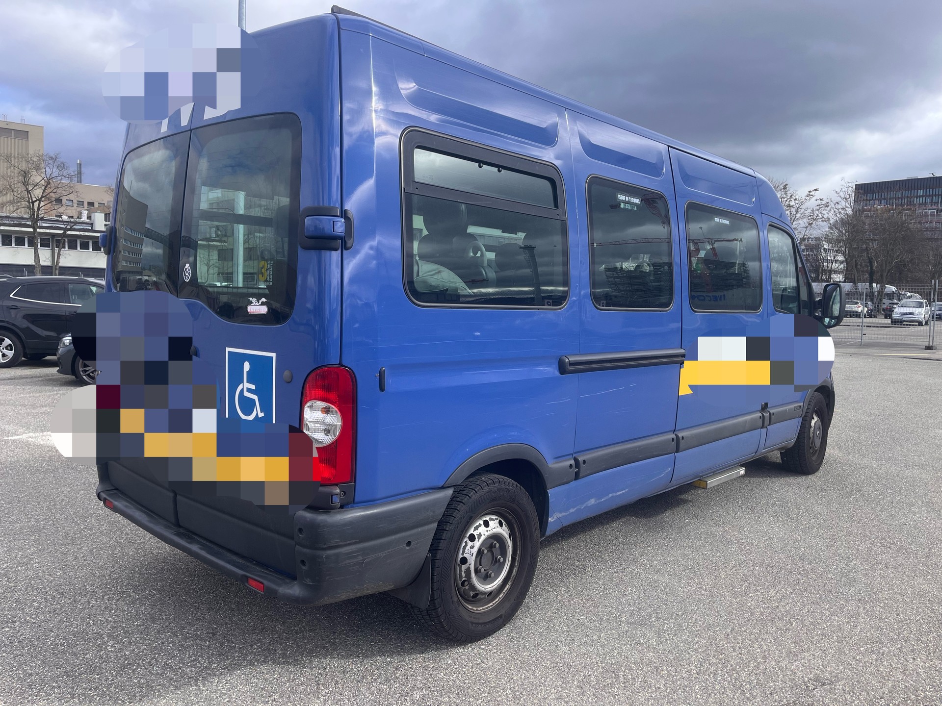 RENAULT Master T39 2.5dCi L3H2-image-1