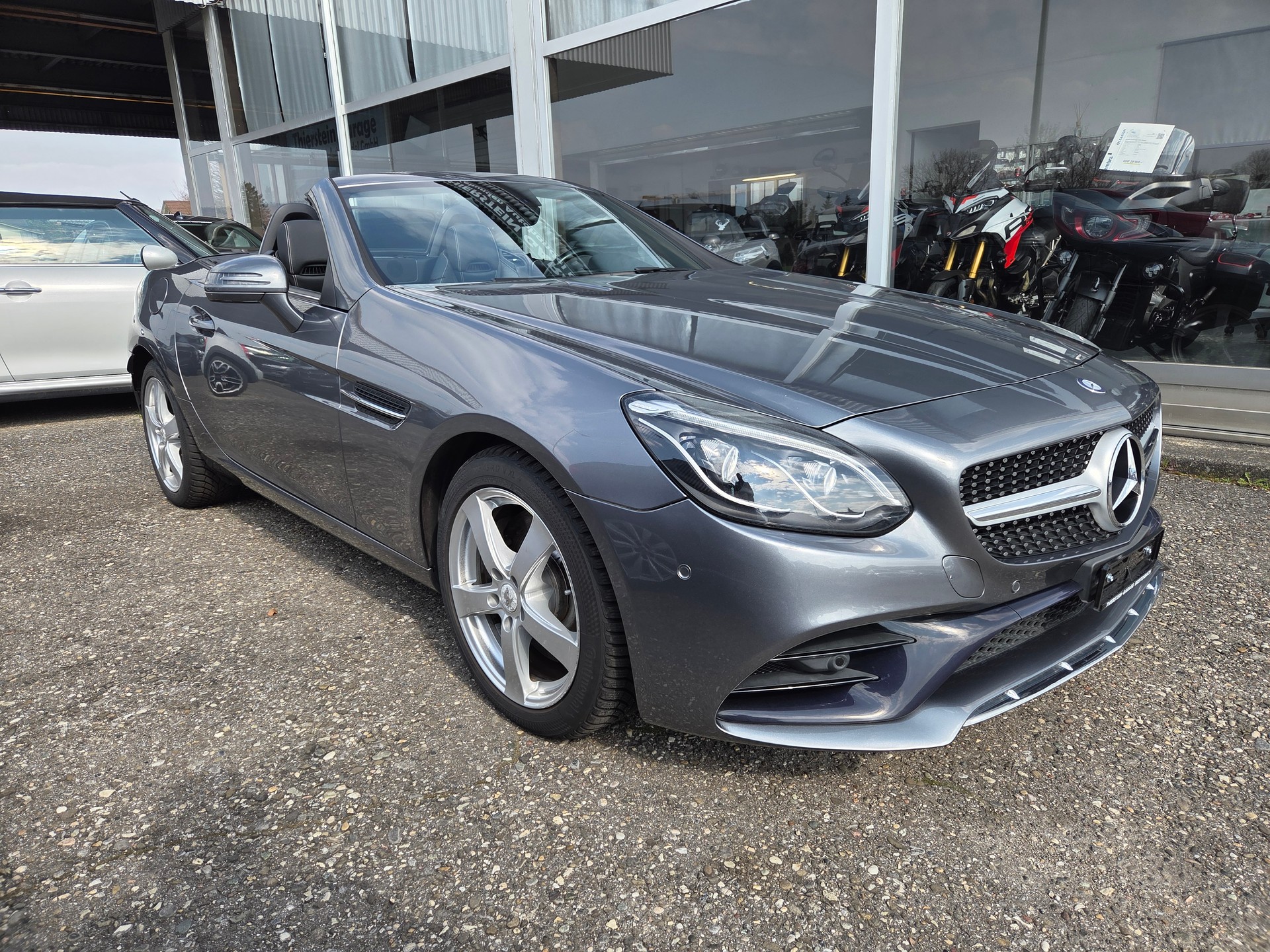 MERCEDES-BENZ SLC 200 AMG Line 9G-Tronic
