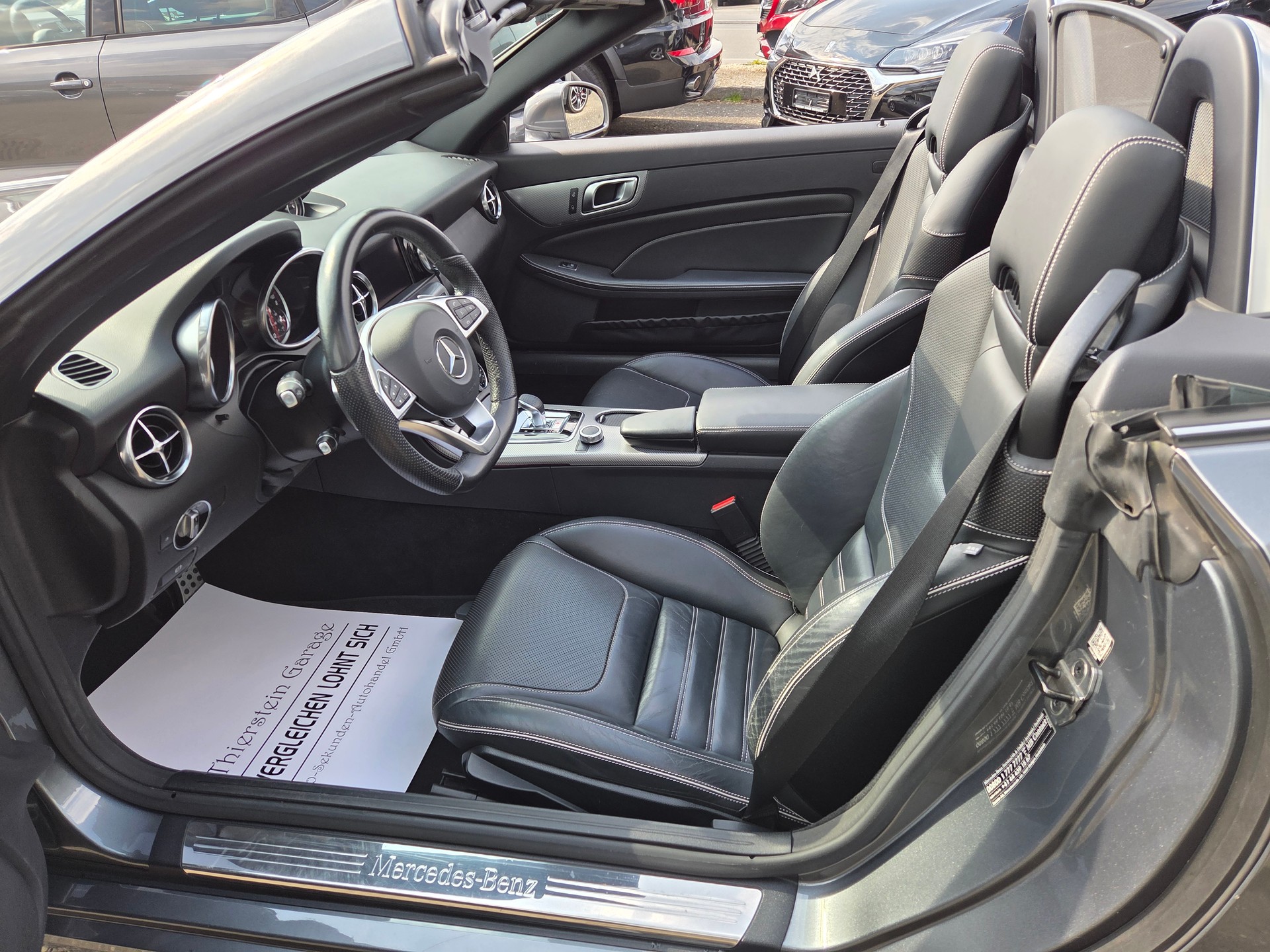 MERCEDES-BENZ SLC 200 AMG Line 9G-Tronic-image-10