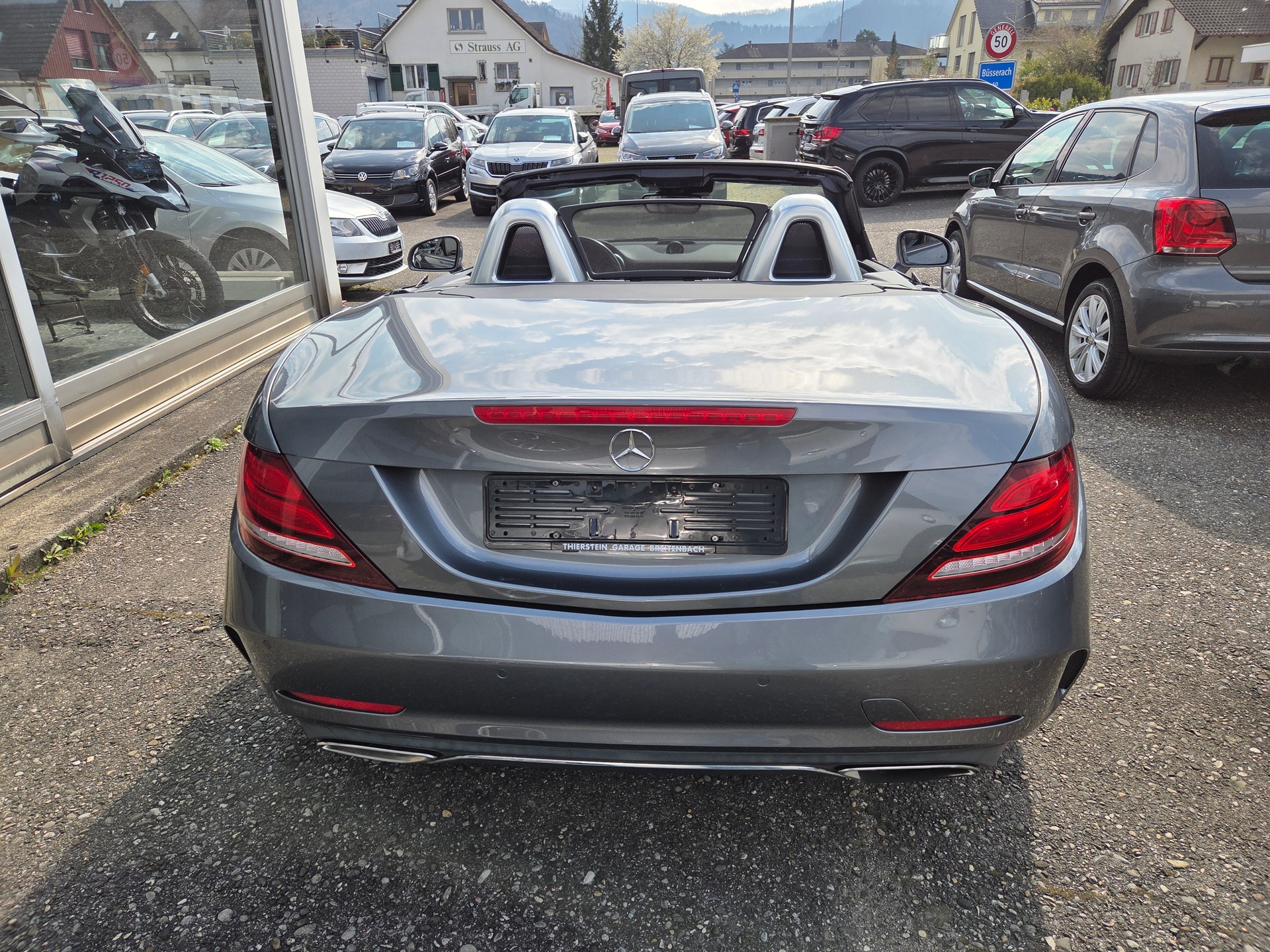 MERCEDES-BENZ SLC 200 AMG Line 9G-Tronic-image-6
