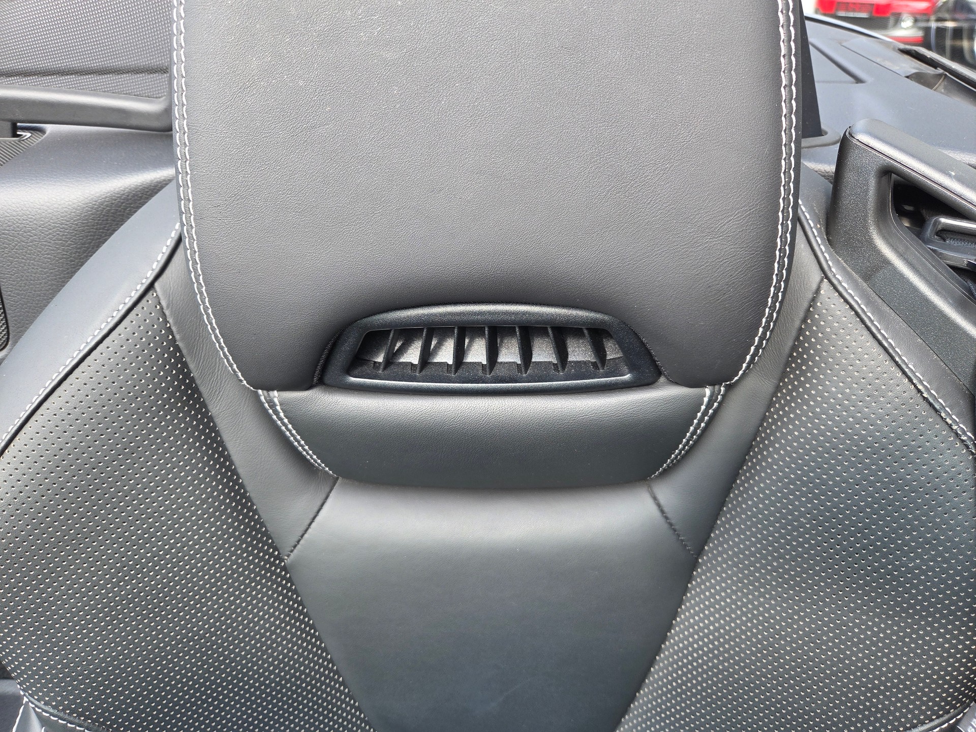 MERCEDES-BENZ SLC 200 AMG Line 9G-Tronic-image-19