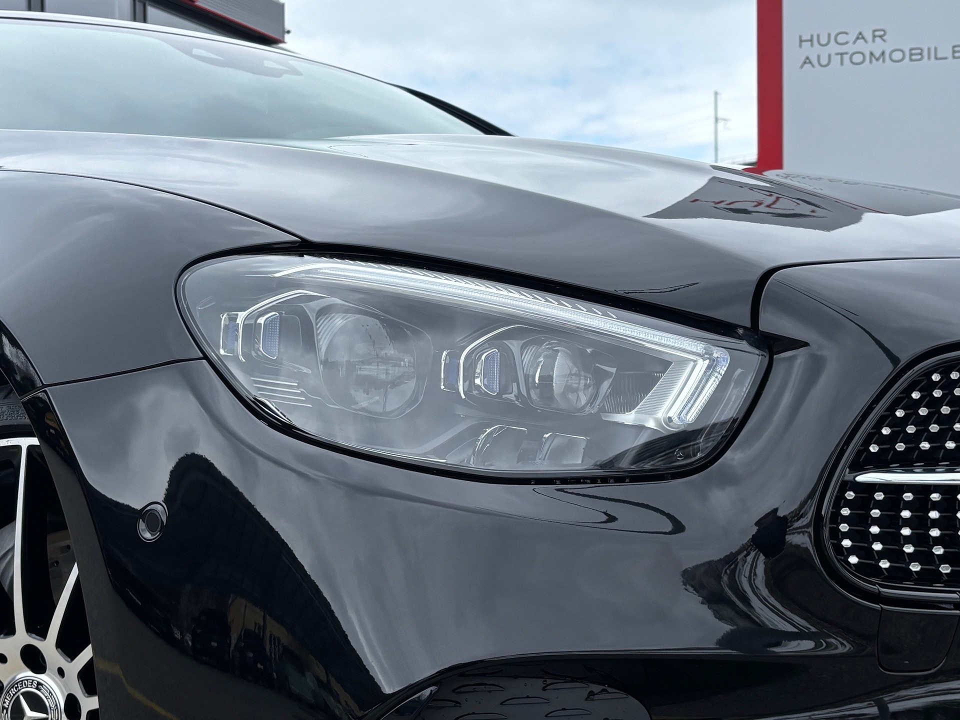 MERCEDES-BENZ E 450 Coupé 4Matic AMG Line-image-3