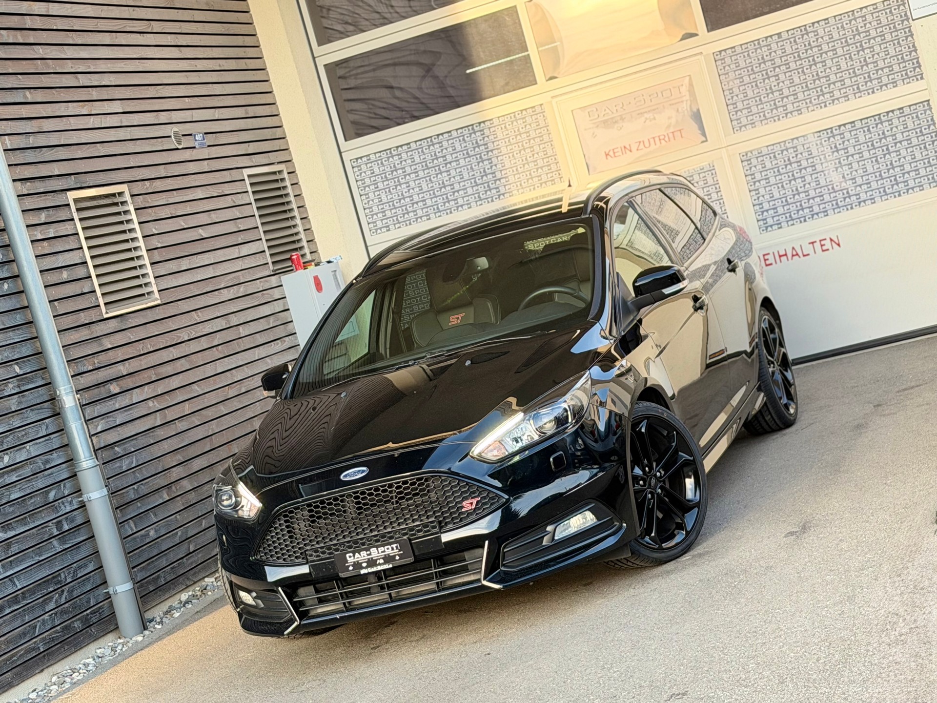 FORD Focus 2.0 TDCi ST3 Powershift