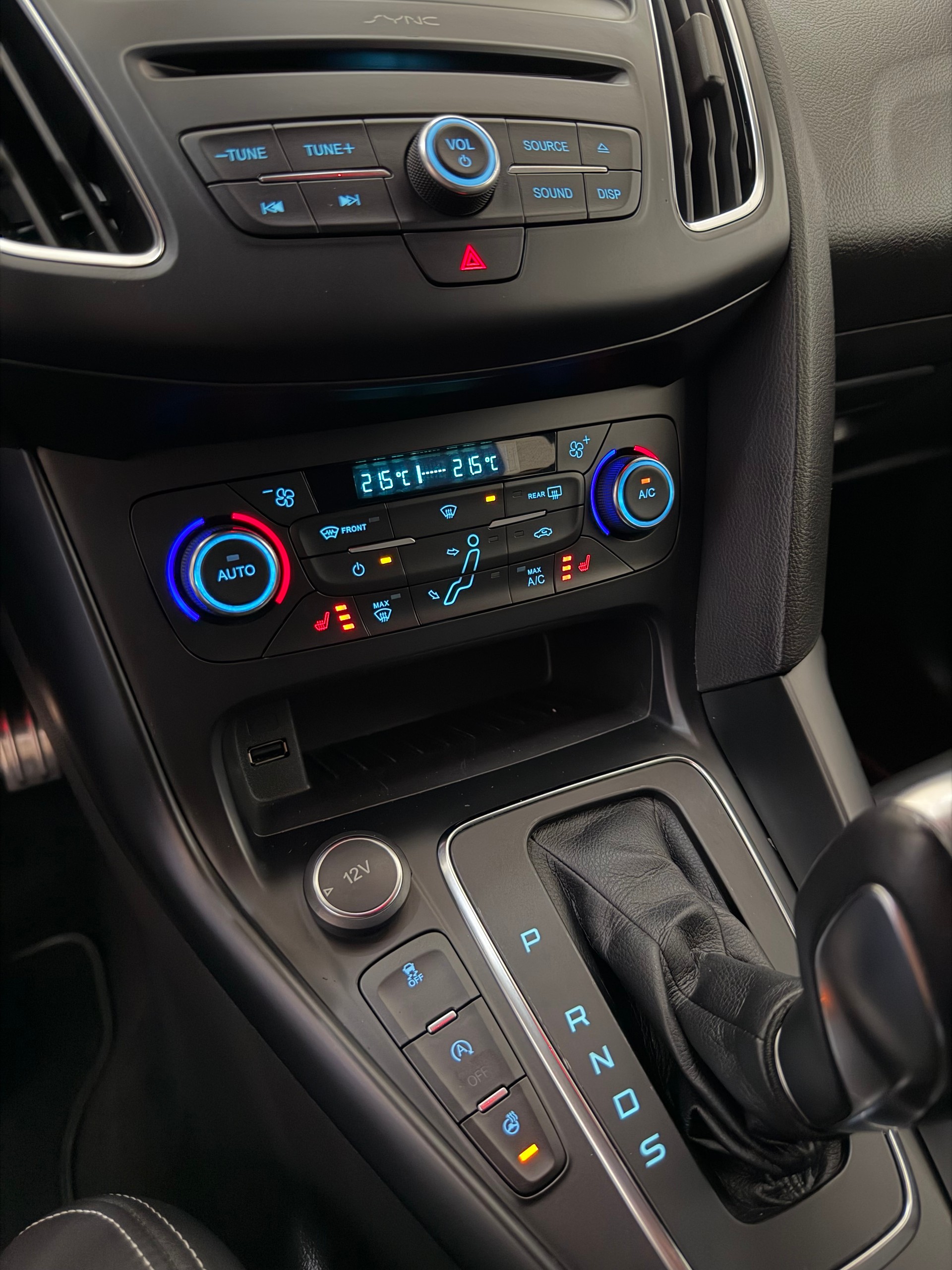 FORD Focus 2.0 TDCi ST3 Powershift-image-11
