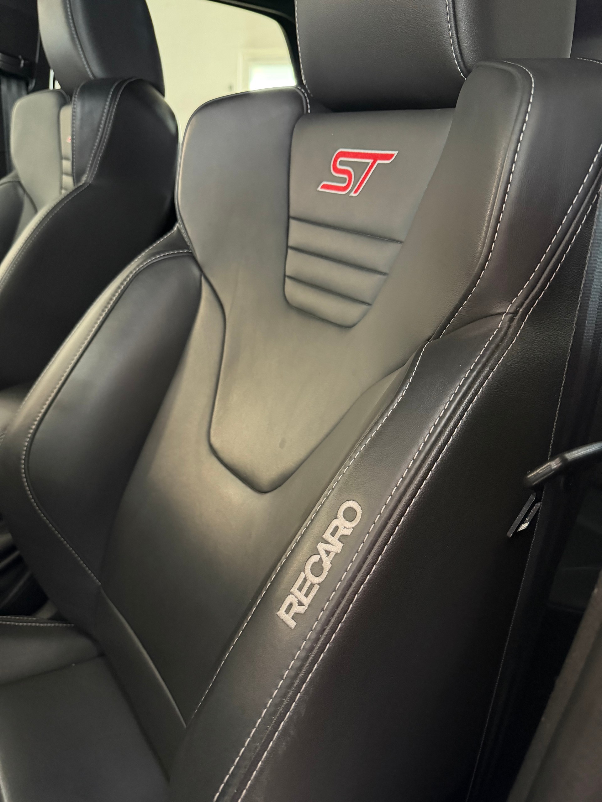 FORD Focus 2.0 TDCi ST3 Powershift-image-12