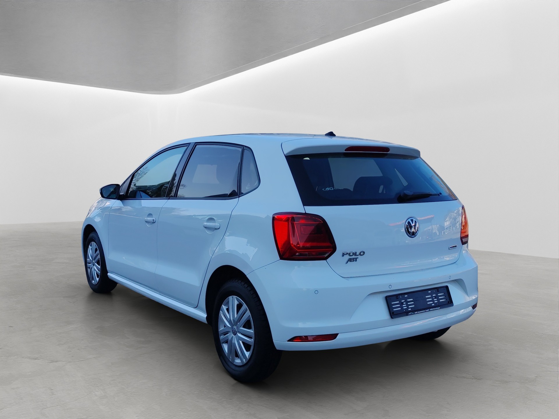 VW Polo 1.0 BMT Trendline-showroom-element-3