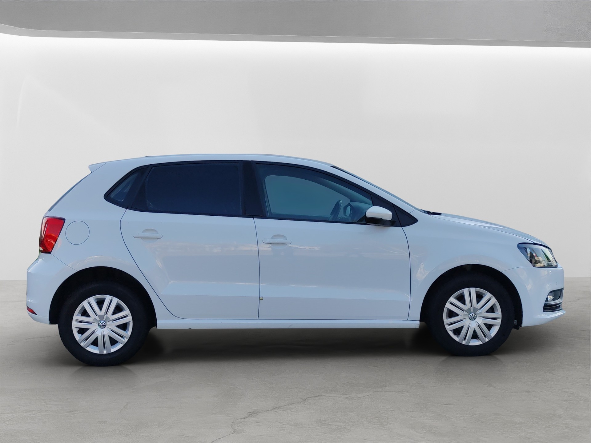 VW Polo 1.0 BMT Trendline-image-8