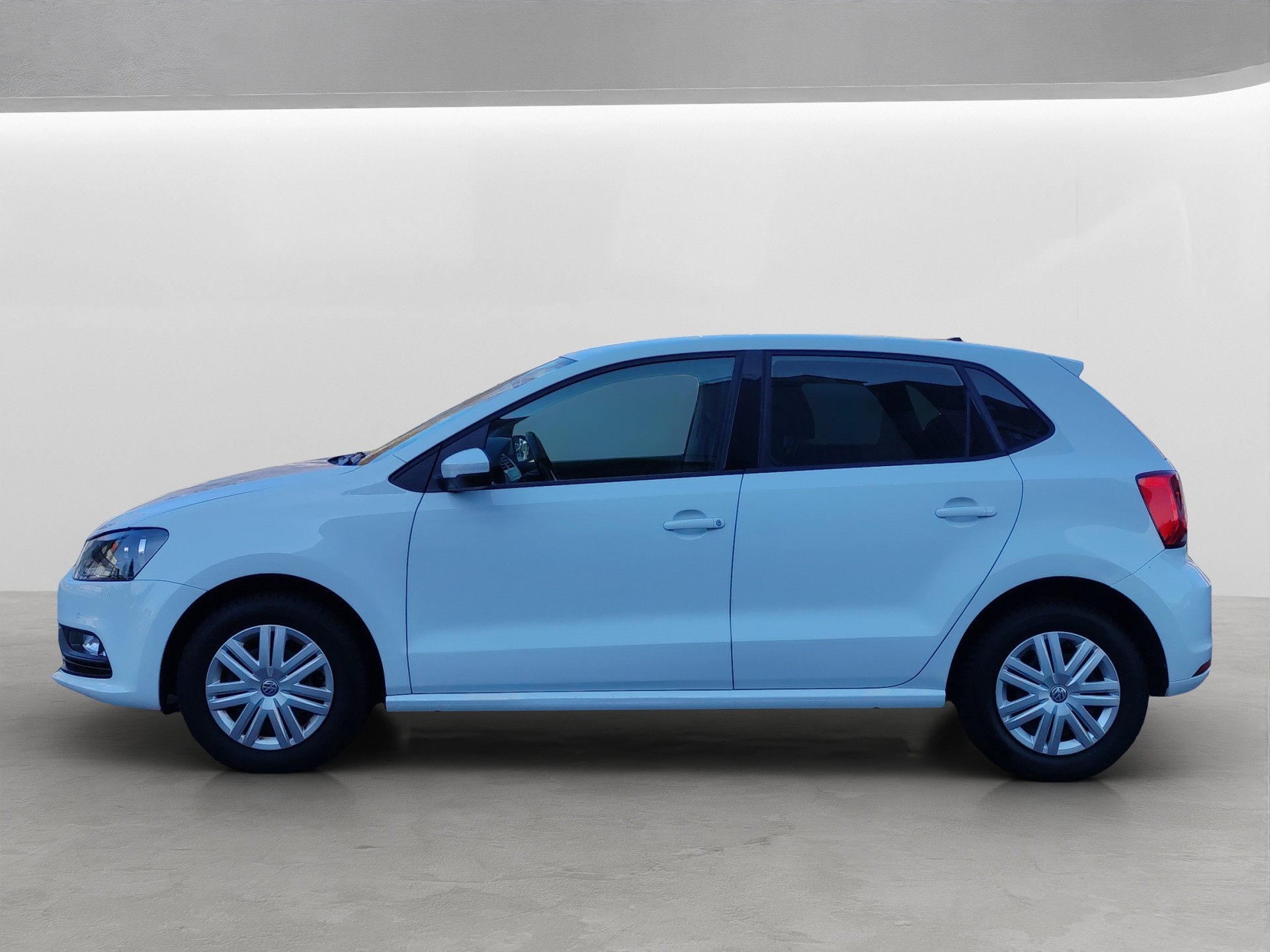 VW Polo 1.0 BMT Trendline-showroom-element-2