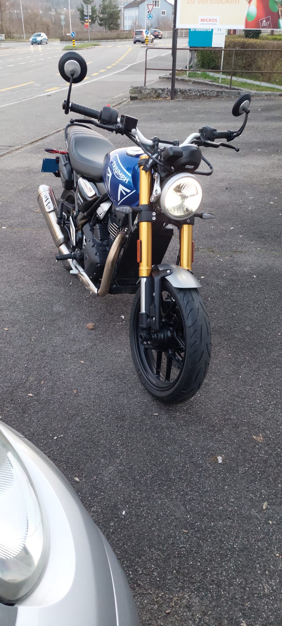 TRIUMPH Speed 400-image-3