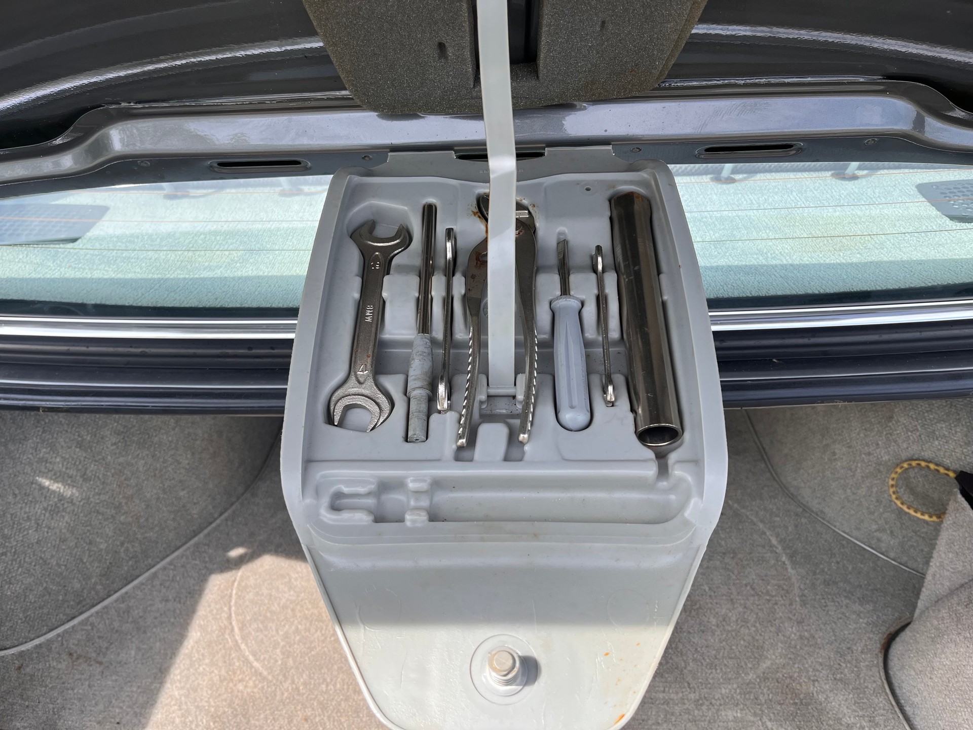 BMW 728i Automat e23 Veteran-image-12