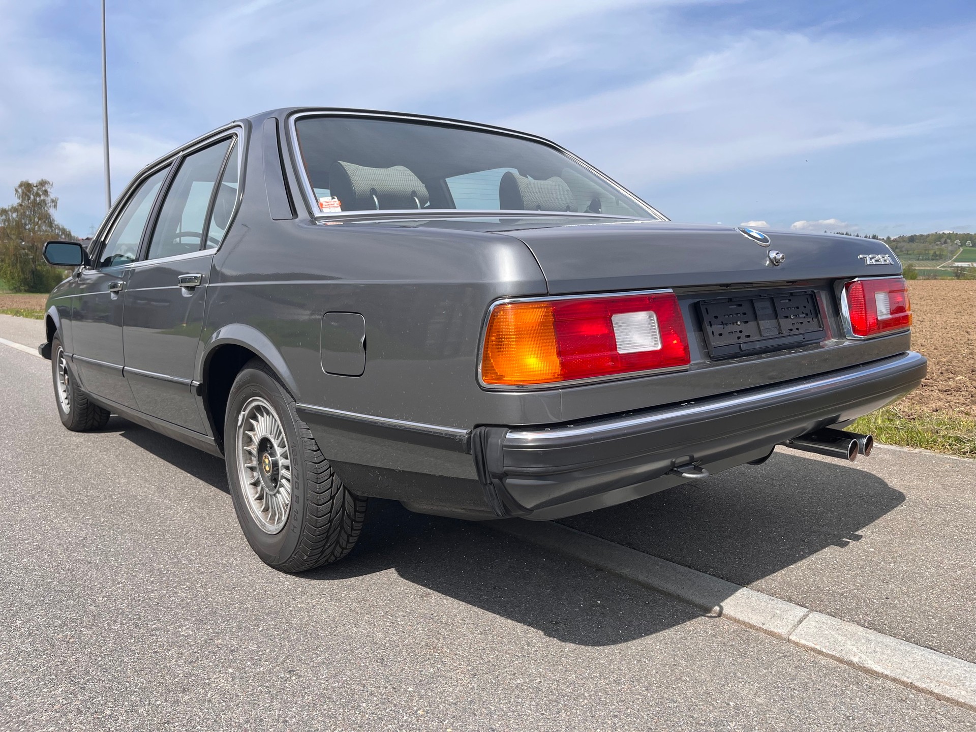 BMW 728i Automat e23 Veteran-image-2