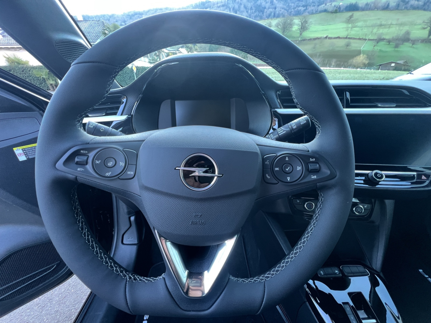 OPEL Corsa 1.2 T Hybrid Viva-image-11