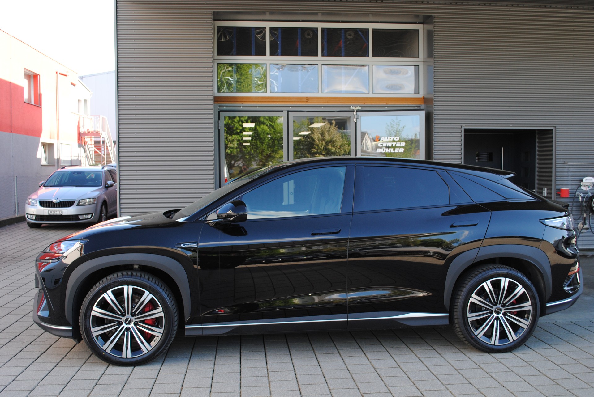 BYD Sealion 7 91,3 kWh Excellence AWD-showroom-element-3